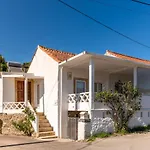 Holiday home Casa Rosas - Roses House Miranda do Corvo