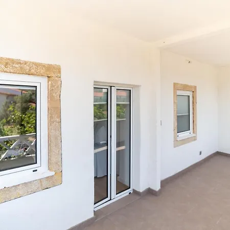 Casa Rosas - Roses House 펜션 미란다 두 코르부