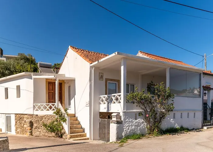 Dom wakacyjny Casa Rosas - Roses House Miranda do Corvo