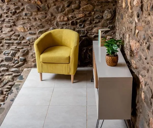 Dom wakacyjny Casa Rosas - Roses House Miranda do Corvo